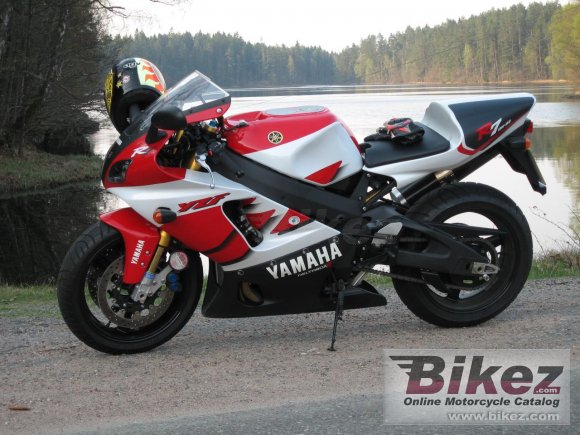2000 Yamaha YZF-R7 photo